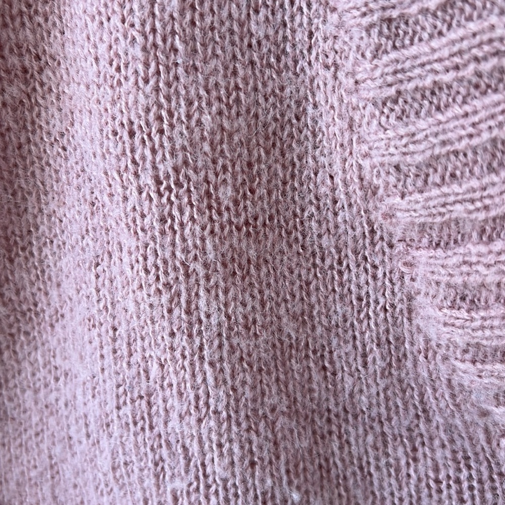 Bar III 25% Wool Pink V-Neck Sweater Size XL - Picture 4 of 7